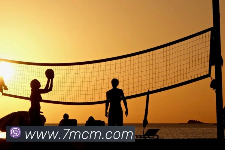 詹姆斯压哨绝杀勇士湖人西部半决赛拿到赛点